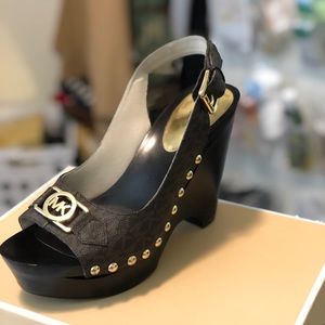 NEW Micheal Kors Slingback Wedge